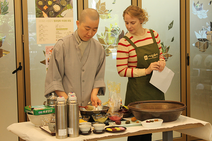 180521_tea 2_in.jpg